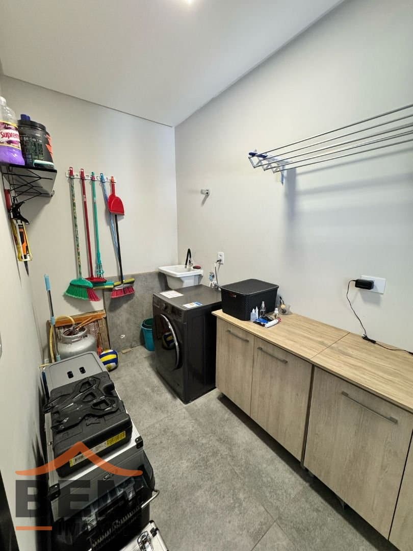 Casa para Venda com 2 quartos e 167m² no bairro Bairro Rio Pequeno, em Camboriú