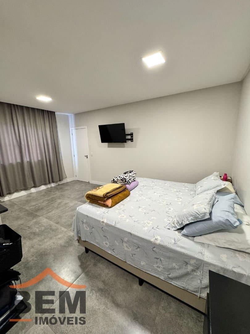 Casa para Venda com 2 quartos e 167m² no bairro Bairro Rio Pequeno, em Camboriú