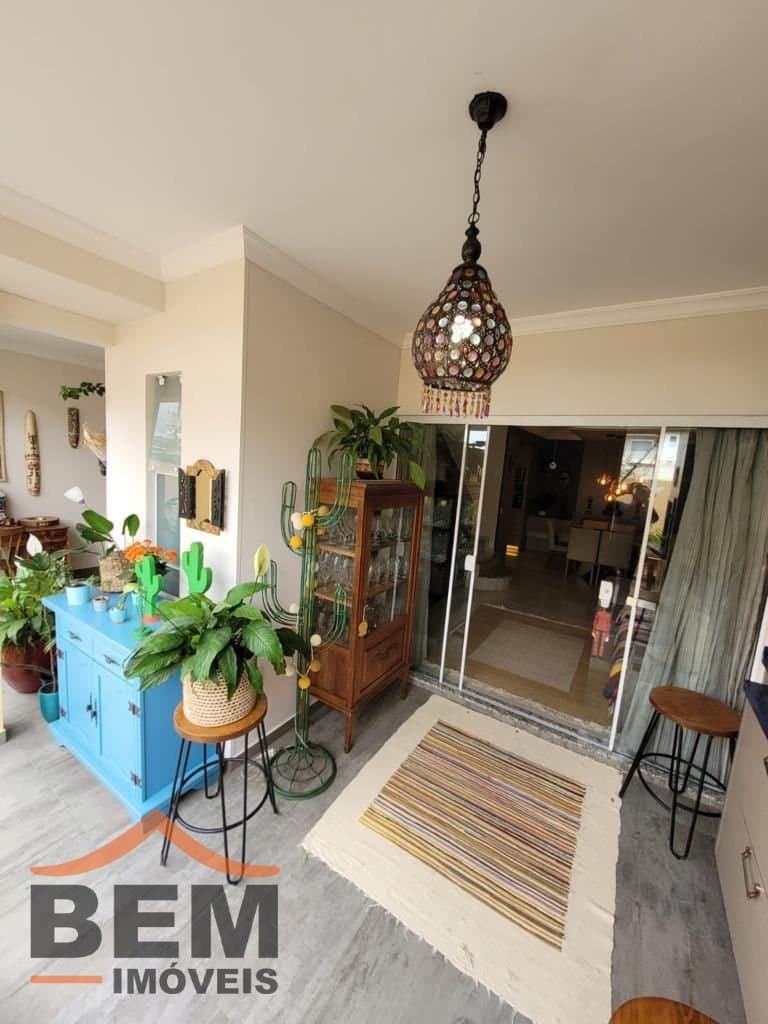 Casa para Venda com 3 quartos e 130m² no bairro Praia dos Amores, em Balneário Camboriú