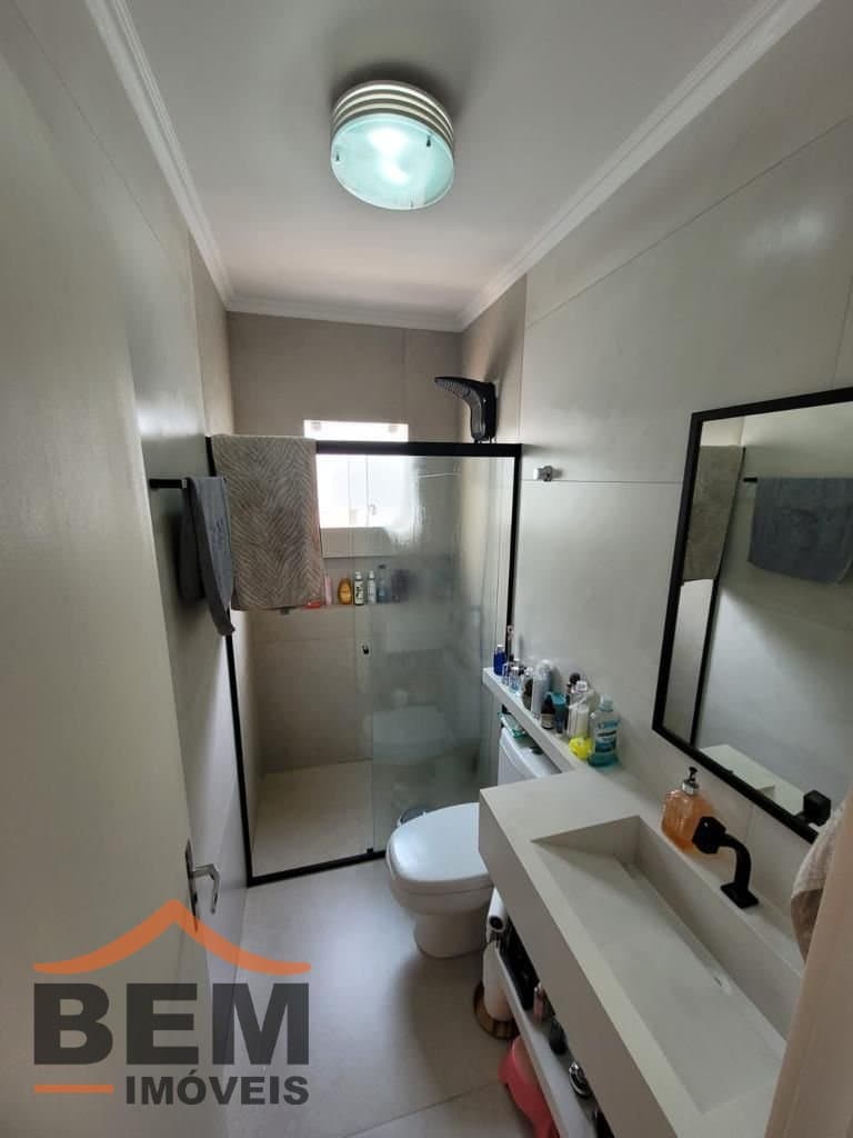 Casa para Venda com 3 quartos e 130m² no bairro Praia dos Amores, em Balneário Camboriú