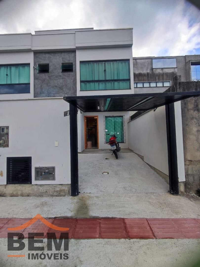 Casa para Venda com 2 quartos e 84m² no bairro Bairro Rio Pequeno, em Camboriú
