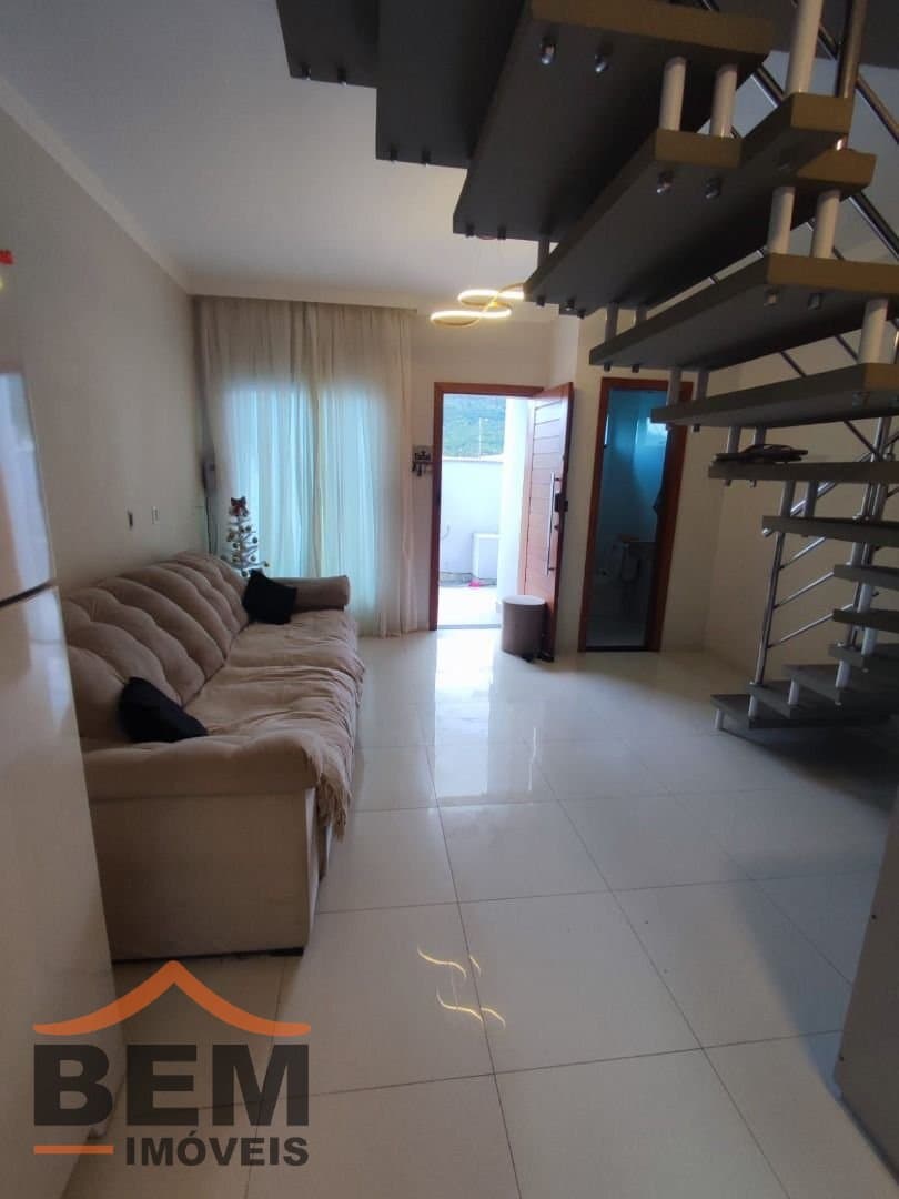 Casa para Venda com 2 quartos e 84m² no bairro Bairro Rio Pequeno, em Camboriú