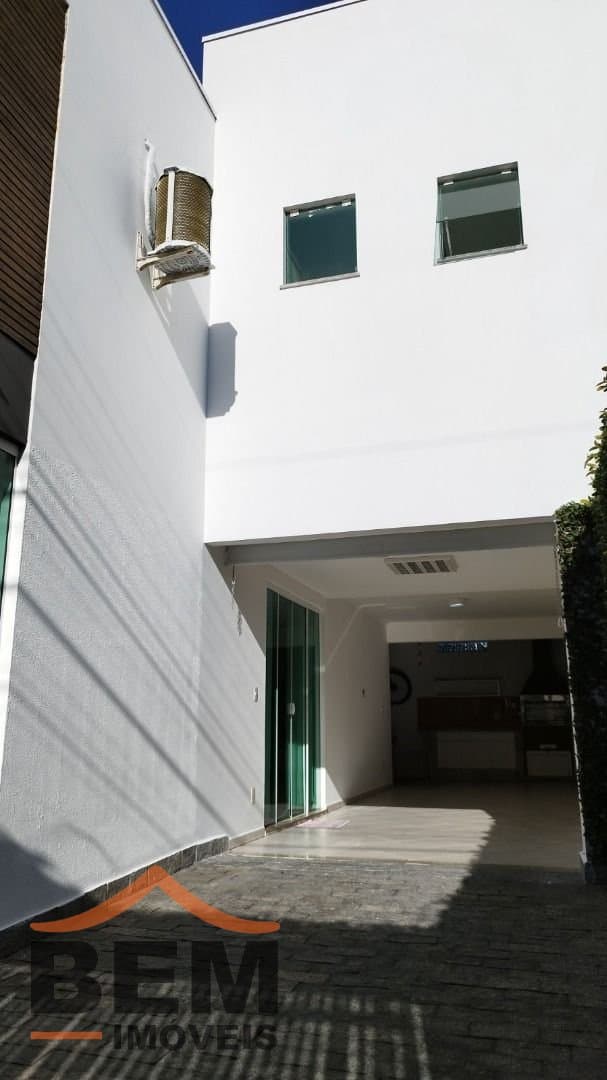 Casa para Venda com 3 quartos e 145m² no bairro Centro, em Balneário Camboriú