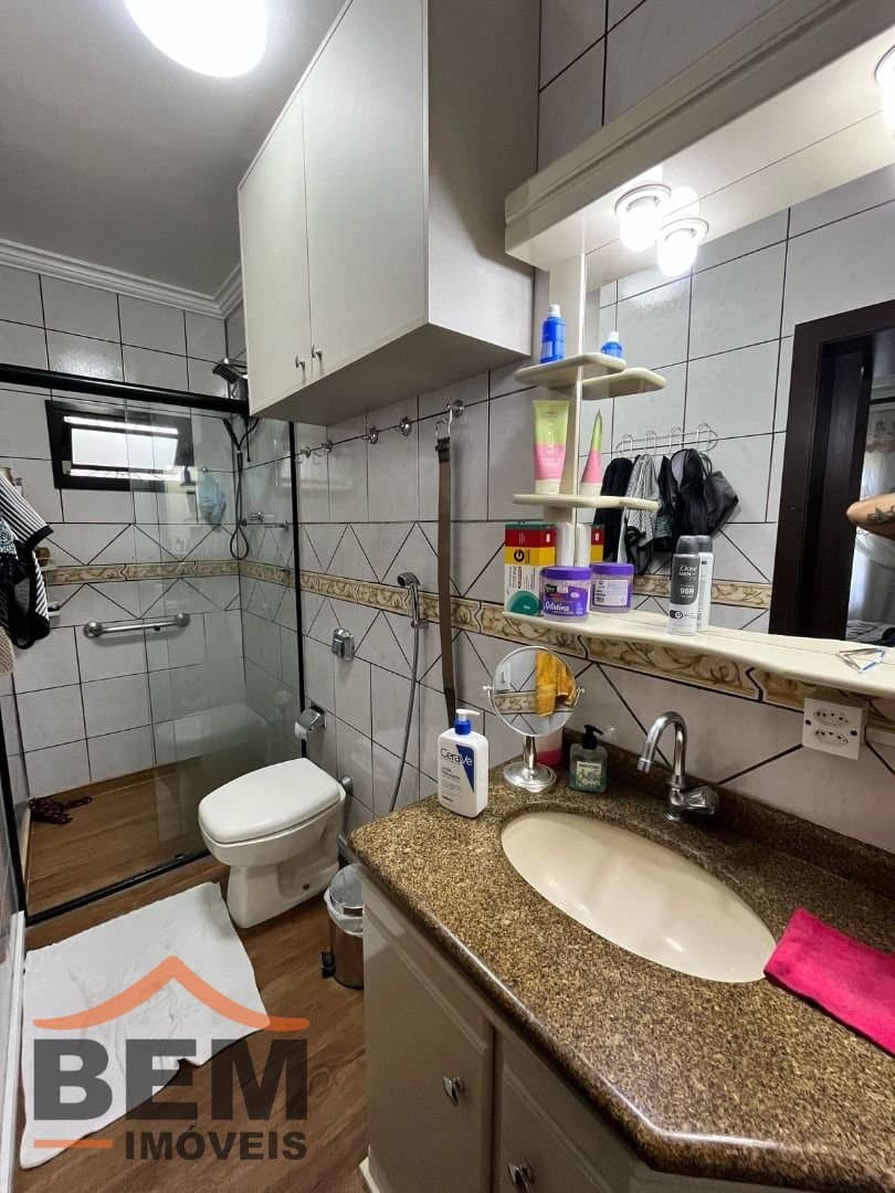 Casa para Venda com 3 quartos e 280m² no bairro Cordeiros, em Itajaí