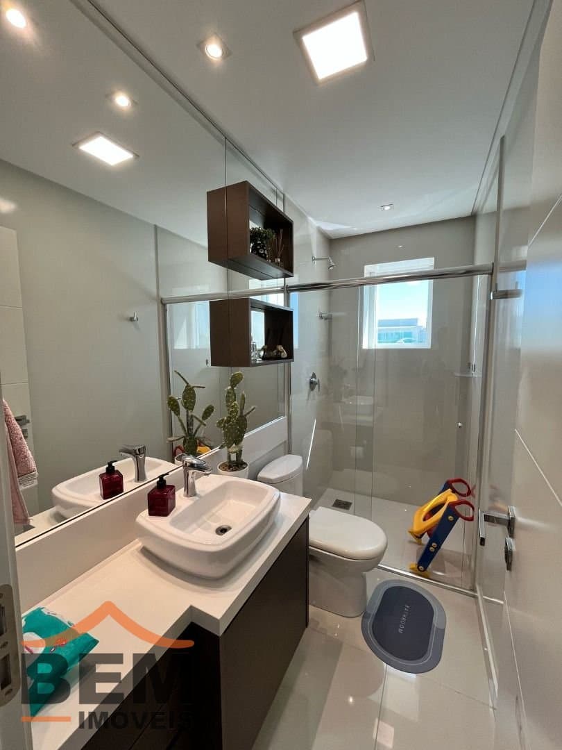 Apartamento para Venda com 3 quartos e 150m² no bairro Praia Brava, em Itajaí