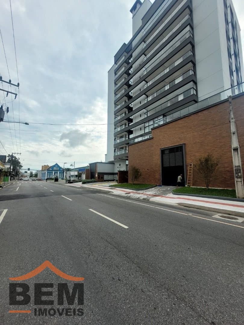 Apartamento para Locação com 3 quartos e 71m² no bairro Vila Operária, em Itajaí
