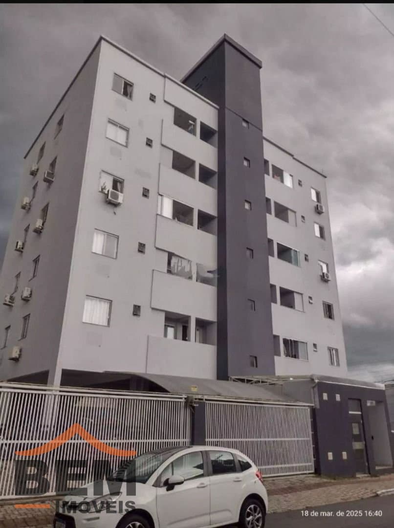 Apartamento para Venda com 2 quartos e 52m² no bairro Sao Vicente, em Itajaí