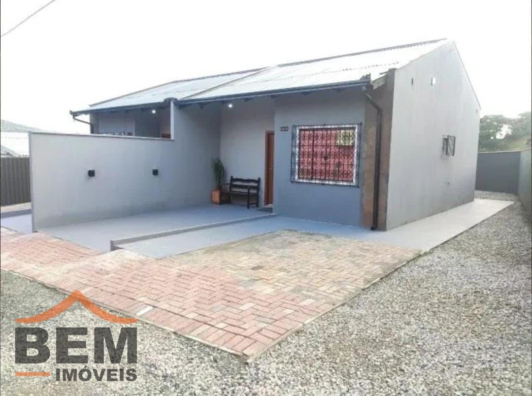 Casa para Venda com 8 quartos e 240m² no bairro Itaipava, em Itajaí