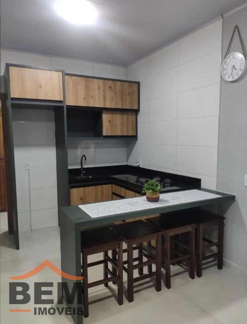 Casa para Venda com 8 quartos e 240m² no bairro Itaipava, em Itajaí