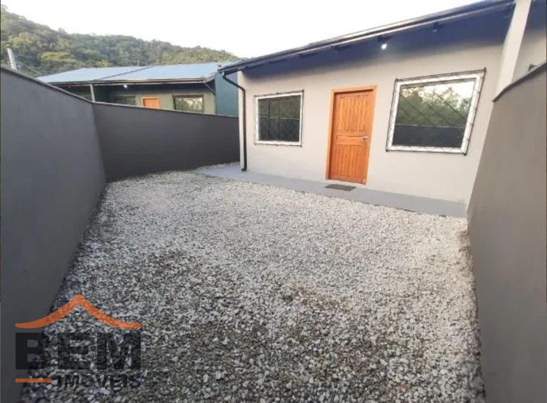 Casa para Venda com 8 quartos e 240m² no bairro Itaipava, em Itajaí