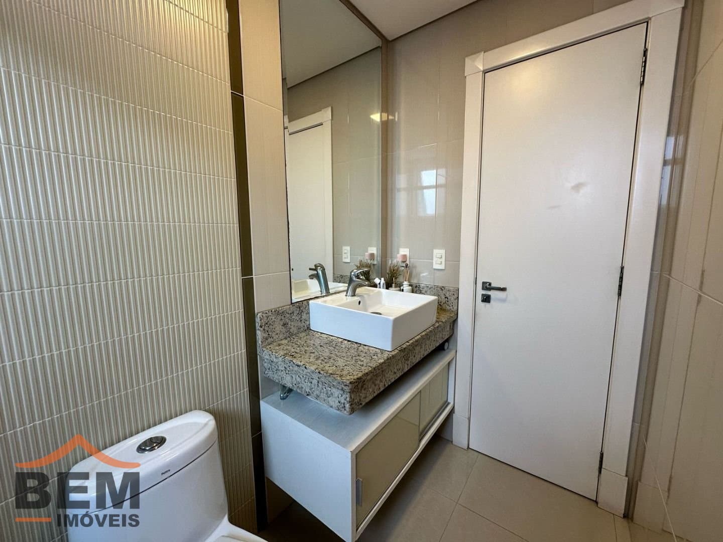 Apartamento para Venda com 3 quartos e 97m² no bairro Centro, em Itajaí