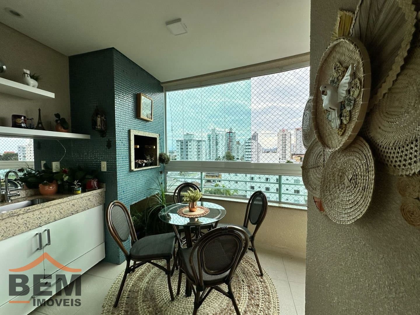 Apartamento para Venda com 3 quartos e 97m² no bairro Centro, em Itajaí