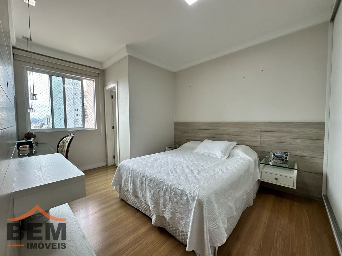 Apartamento para Venda com 3 quartos e 97m² no bairro Centro, em Itajaí
