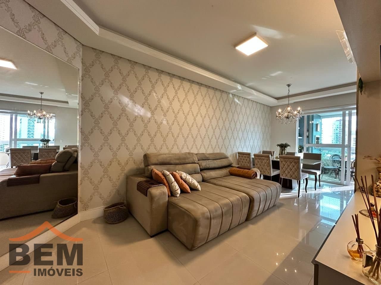 Apartamento para Venda com 3 quartos e 97m² no bairro Centro, em Itajaí
