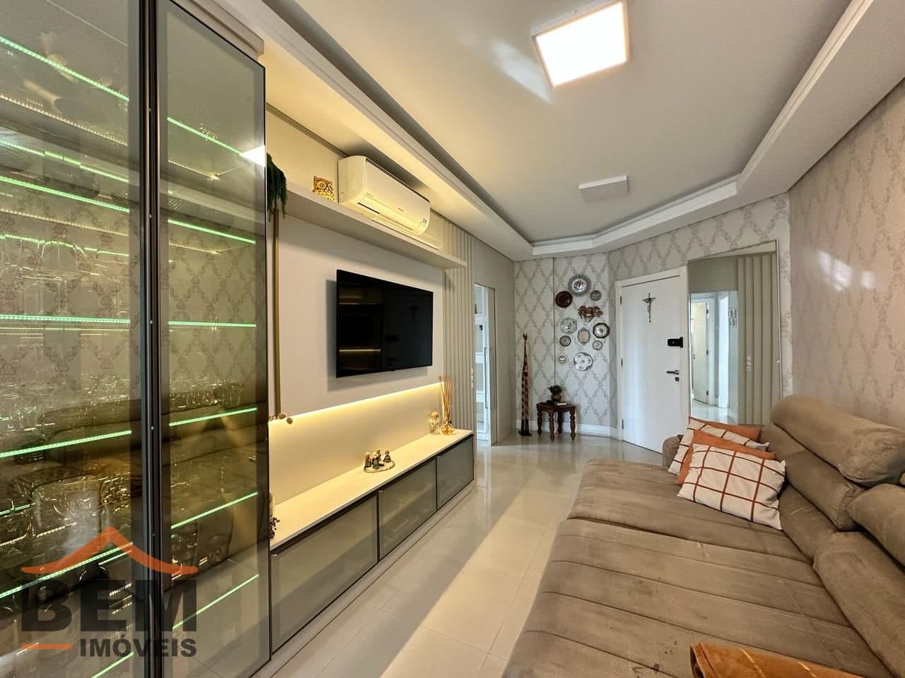 Apartamento para Venda com 3 quartos e 97m² no bairro Centro, em Itajaí