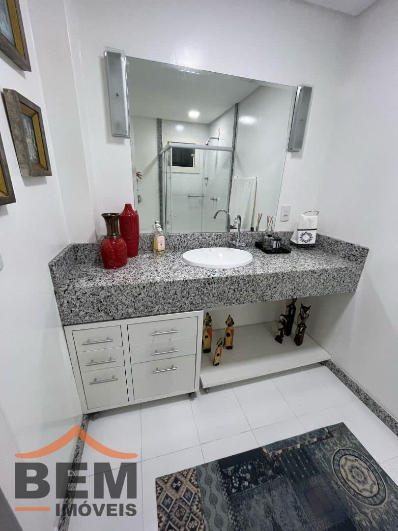 Casa comercial para Locação com 5 quartos e 420m² no bairro Praia Brava, em Itajaí