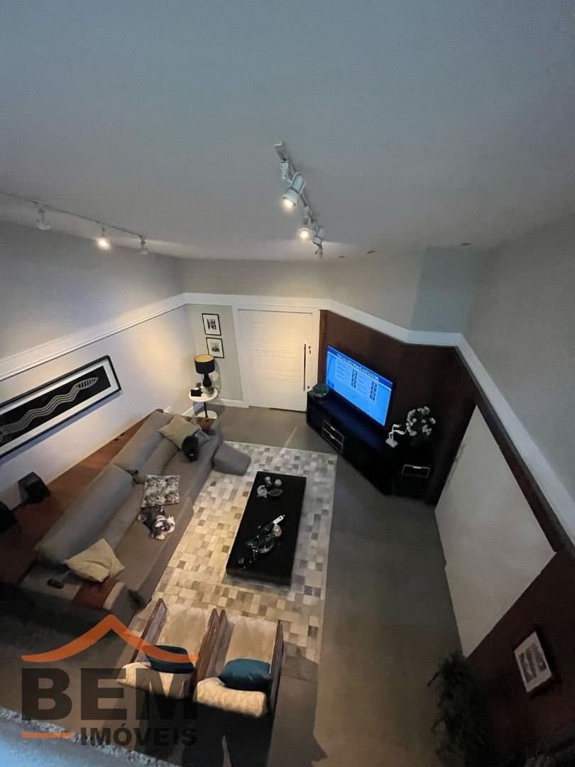Casa comercial para Locação com 5 quartos e 420m² no bairro Praia Brava, em Itajaí