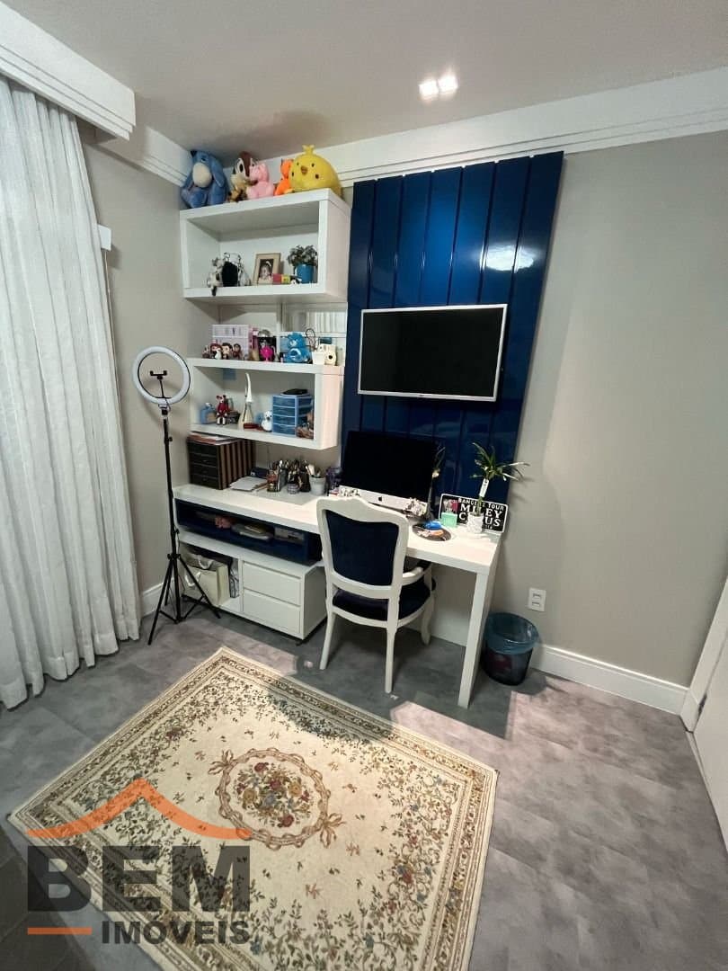 Casa comercial para Locação com 5 quartos e 420m² no bairro Praia Brava, em Itajaí