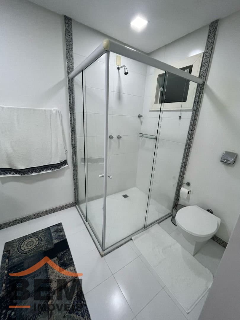 Casa comercial para Locação com 5 quartos e 420m² no bairro Praia Brava, em Itajaí