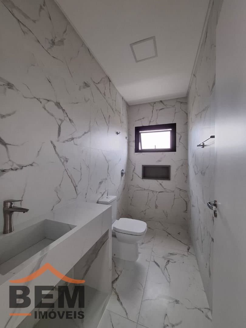Casa para Venda com 4 quartos e 280m² no bairro Santa Regina, em Camboriú: 20- BANHEIRO SUÍTE 04