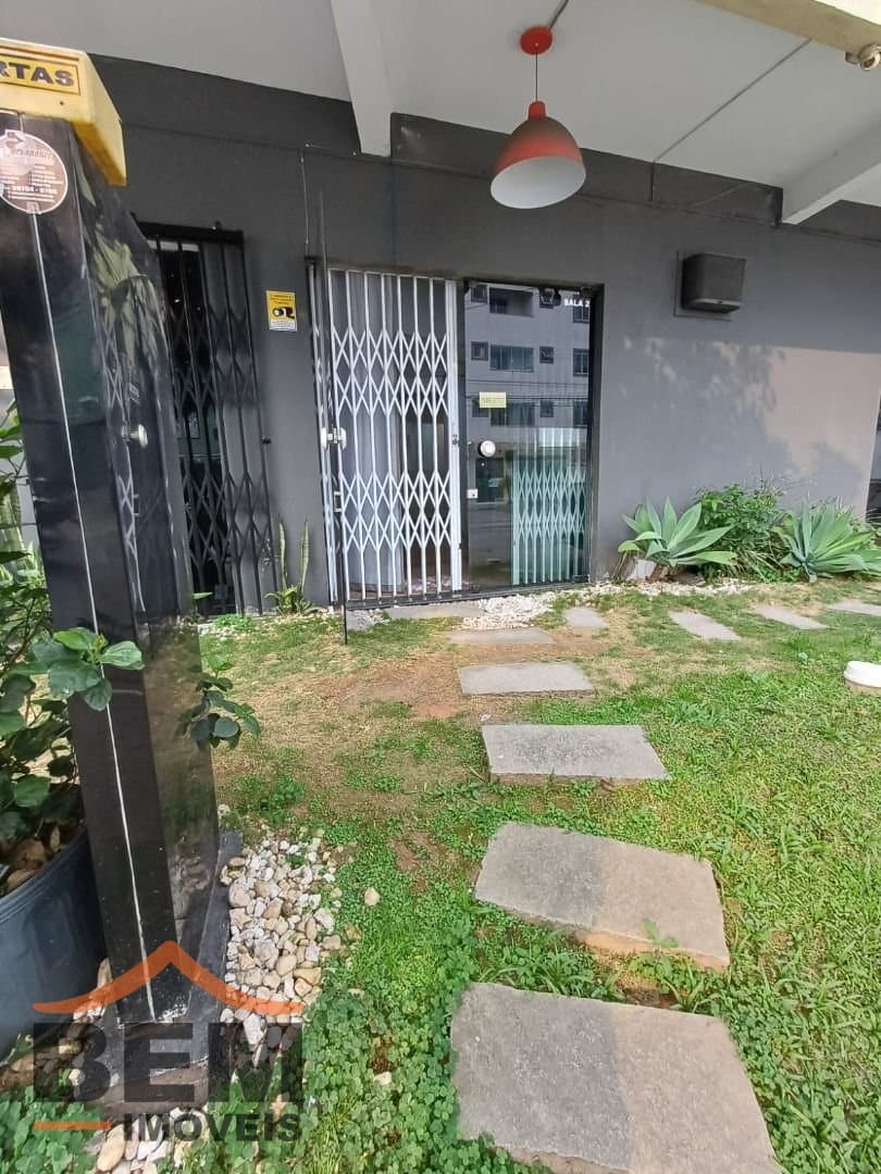 Salas/Conjuntos para Locação com 30m² no bairro Vila Operária, em Itajaí