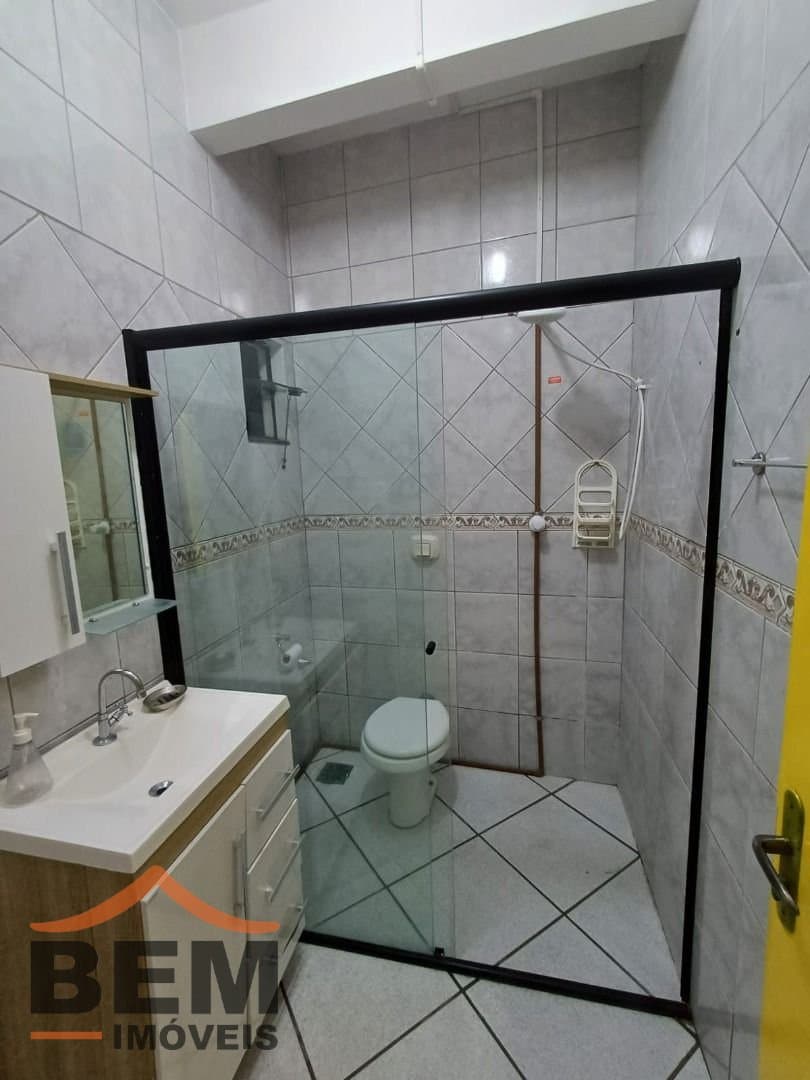 Salas/Conjuntos para Locação com 30m² no bairro Vila Operária, em Itajaí