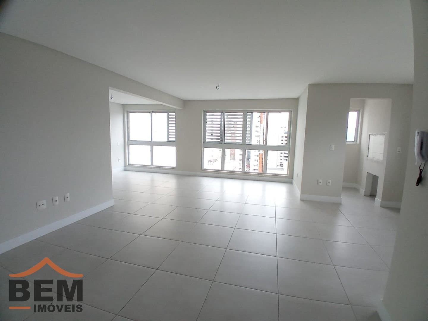 Apartamento para Venda com 2 quartos e 92m² no bairro Centro, em Balneário Camboriú