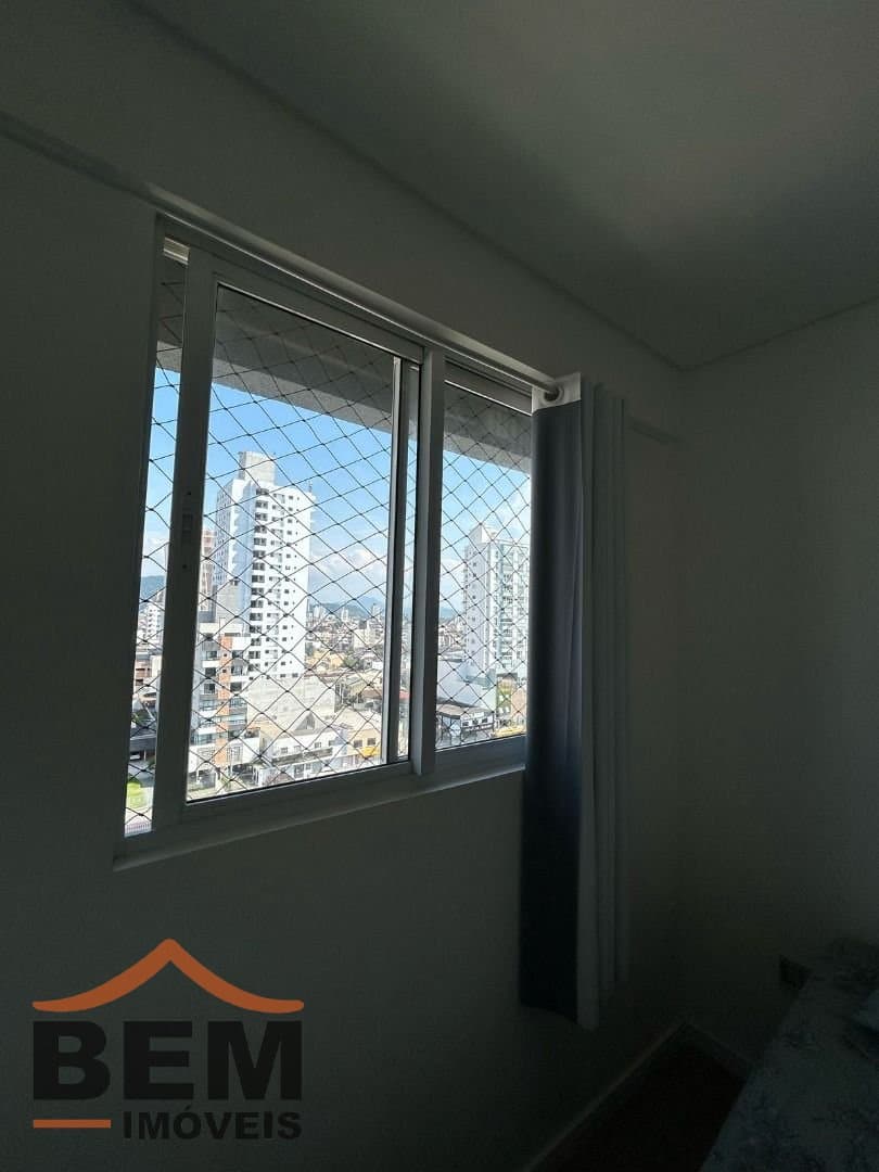 Apartamento para Venda com 2 quartos e 65m² no bairro Vila Operária, em Itajaí