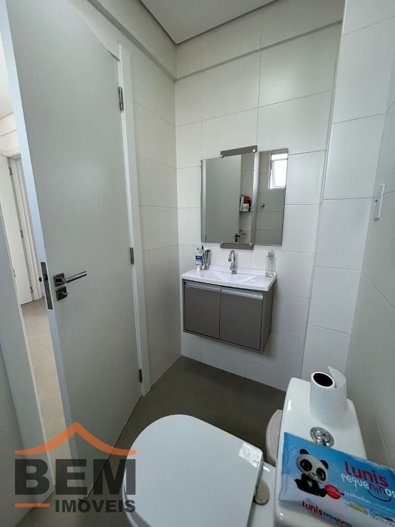Apartamento para Venda com 2 quartos e 65m² no bairro Vila Operária, em Itajaí