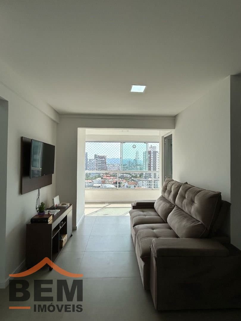 Apartamento para Venda com 2 quartos e 65m² no bairro Vila Operária, em Itajaí