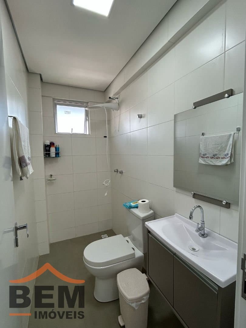 Apartamento para Venda com 2 quartos e 65m² no bairro Vila Operária, em Itajaí