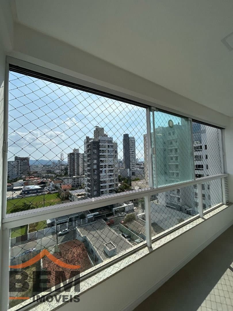 Apartamento para Venda com 2 quartos e 65m² no bairro Vila Operária, em Itajaí