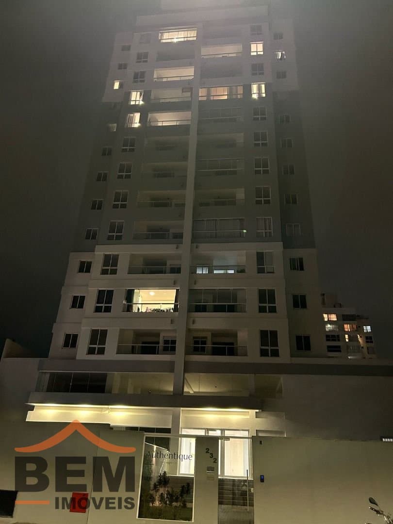 Apartamento para Venda com 2 quartos e 65m² no bairro Vila Operária, em Itajaí
