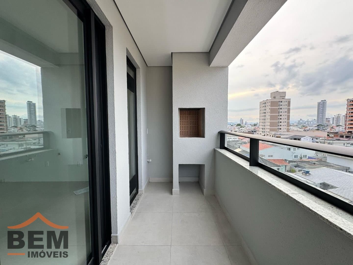 Apartamento para Venda com 3 quartos e 79m² no bairro Dom Bosco, em Itajaí