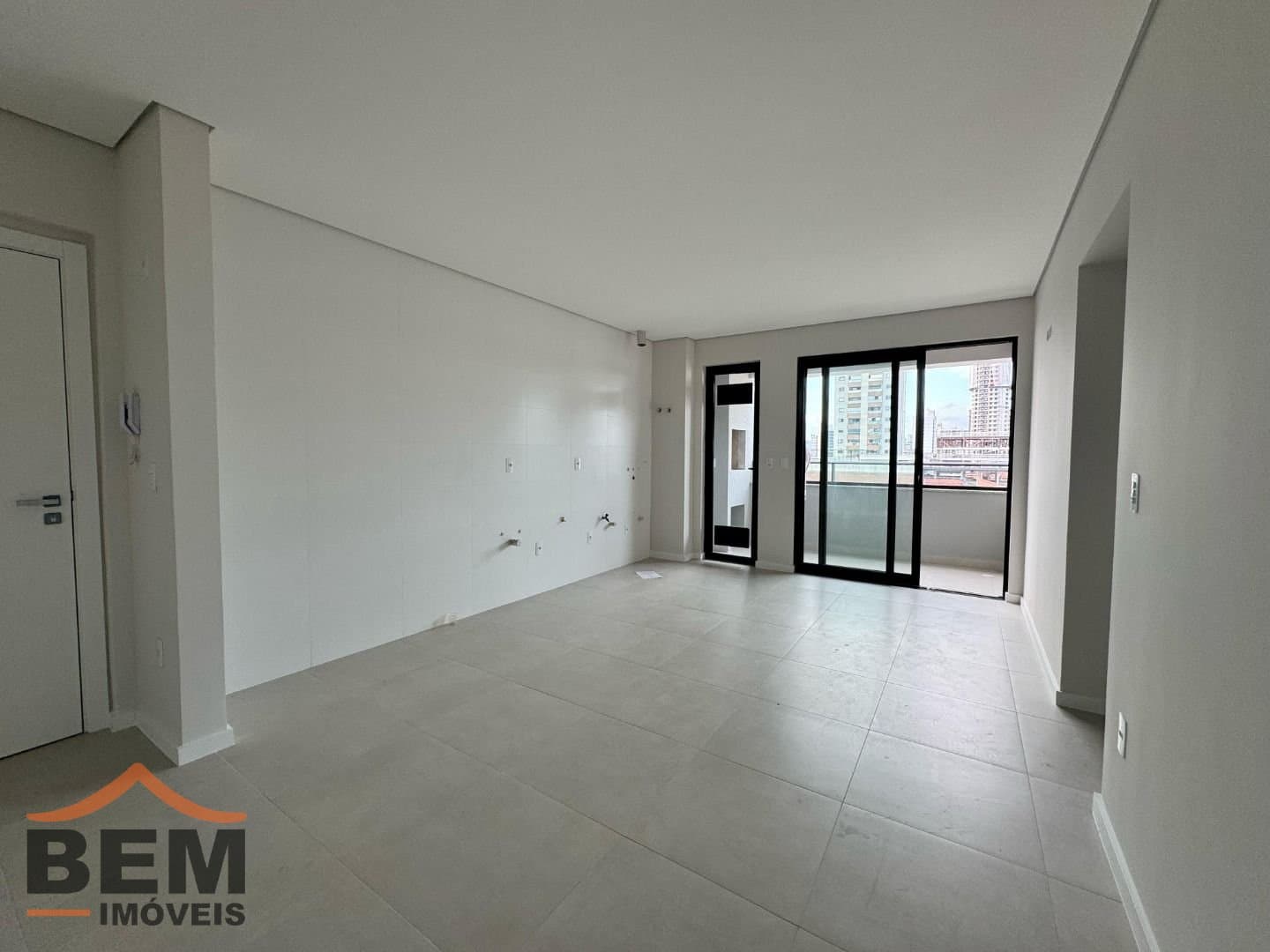 Apartamento para Venda com 3 quartos e 79m² no bairro Dom Bosco, em Itajaí
