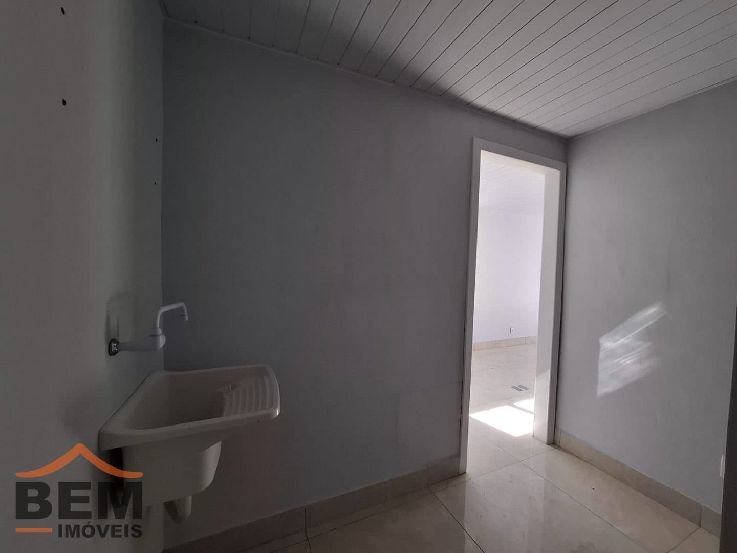 Sala Comercial com 50m² no bairro Centro, em Balneário Camboriú
