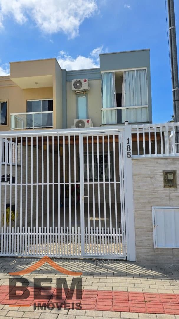Casa para Venda com 2 quartos e 72m² no bairro Lídia Duarte, em Camboriú