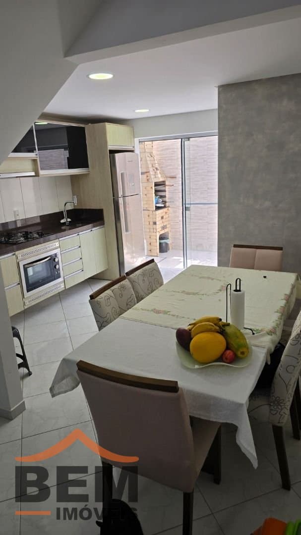 Casa para Venda com 2 quartos e 72m² no bairro Lídia Duarte, em Camboriú