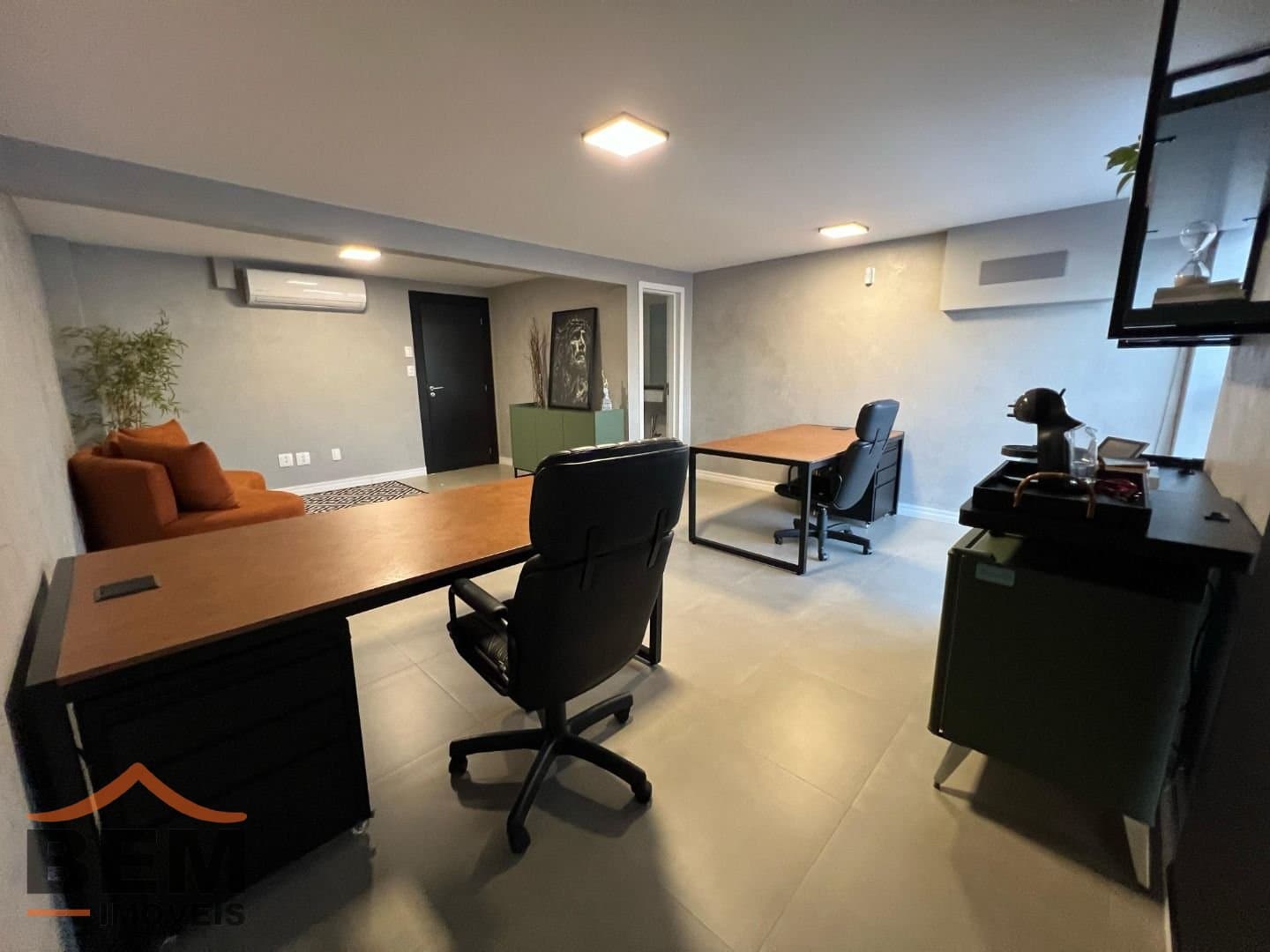 Salas/Conjuntos para Locação com 30m² no bairro Centro, em Itajaí
