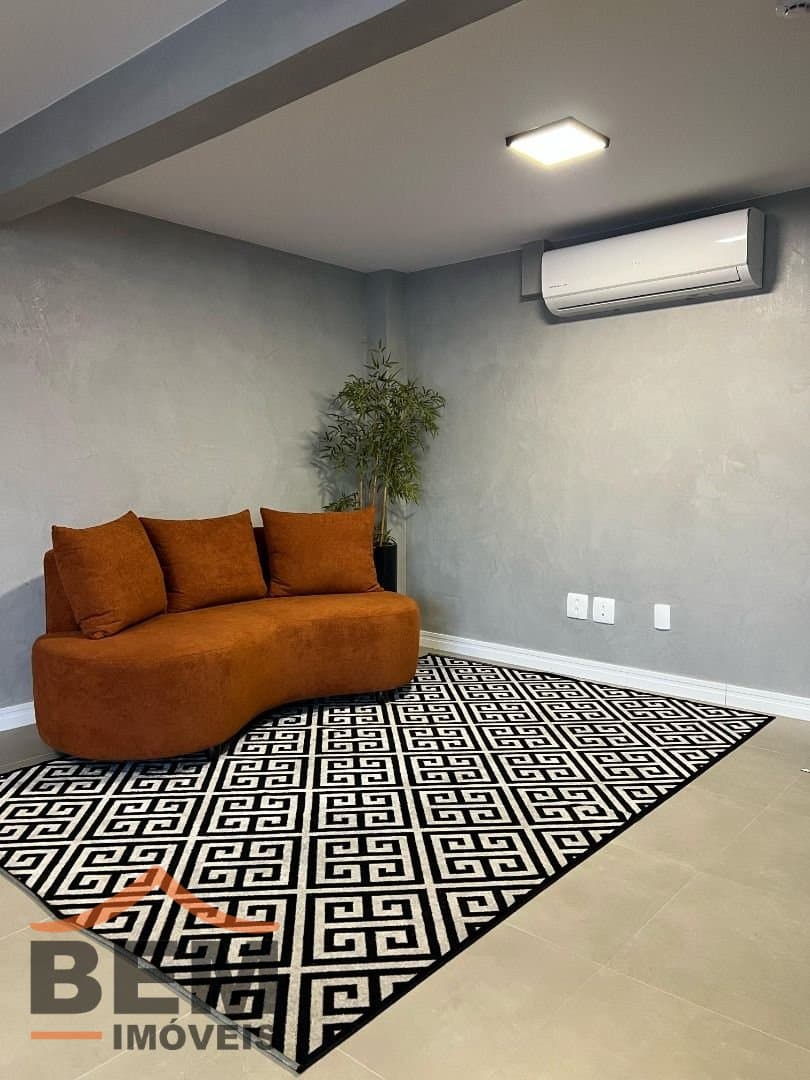 Salas/Conjuntos para Locação com 30m² no bairro Centro, em Itajaí
