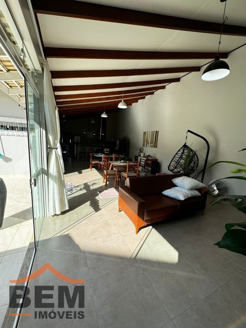 Casa para Venda com 3 quartos e 220m² no bairro Itaipava, em Itajaí