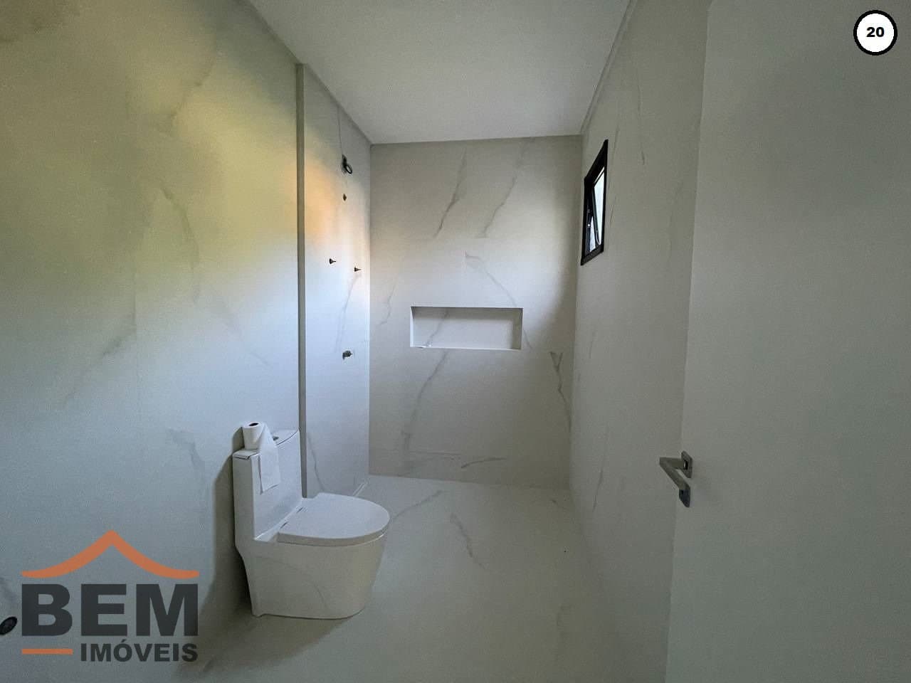 Casa para Venda com 3 quartos e 145m² no bairro Areias, em Camboriú