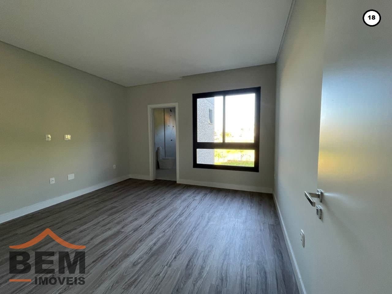 Casa para Venda com 3 quartos e 145m² no bairro Areias, em Camboriú