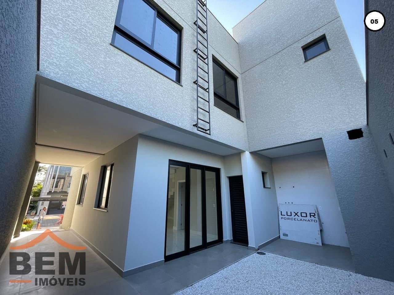 Casa para Venda com 3 quartos e 145m² no bairro Areias, em Camboriú