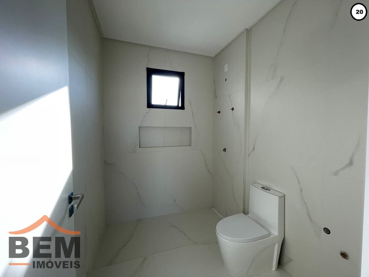 Casa para Venda com 3 quartos e 145m² no bairro Areias, em Camboriú
