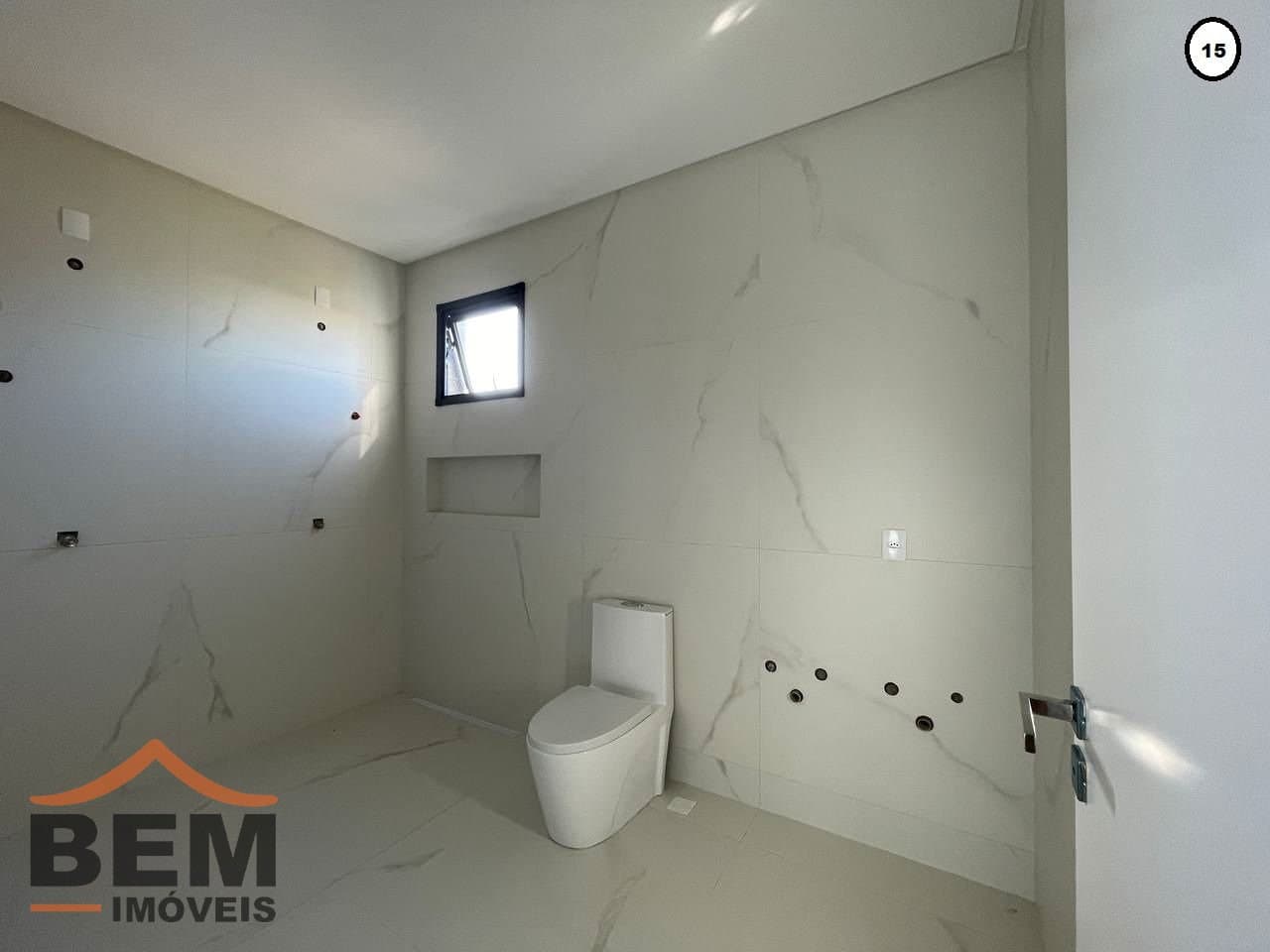 Casa para Venda com 3 quartos e 145m² no bairro Areias, em Camboriú
