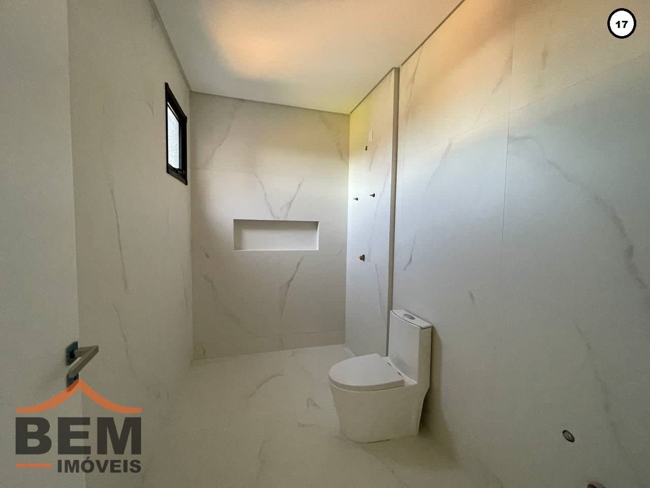 Casa para Venda com 3 quartos e 145m² no bairro Areias, em Camboriú