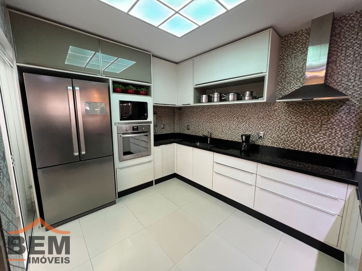 Casa para Venda com 3 quartos e 116m² no bairro Nova Esperança, em Balneário Camboriú
