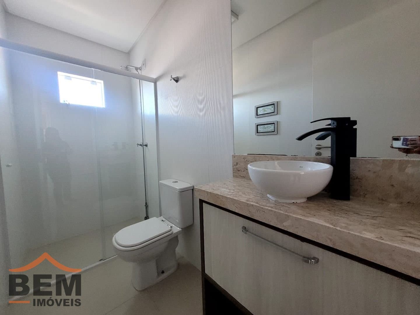 Apartamento para Locação com 3 quartos e 110m² no bairro Cabeçudas, em Itajaí