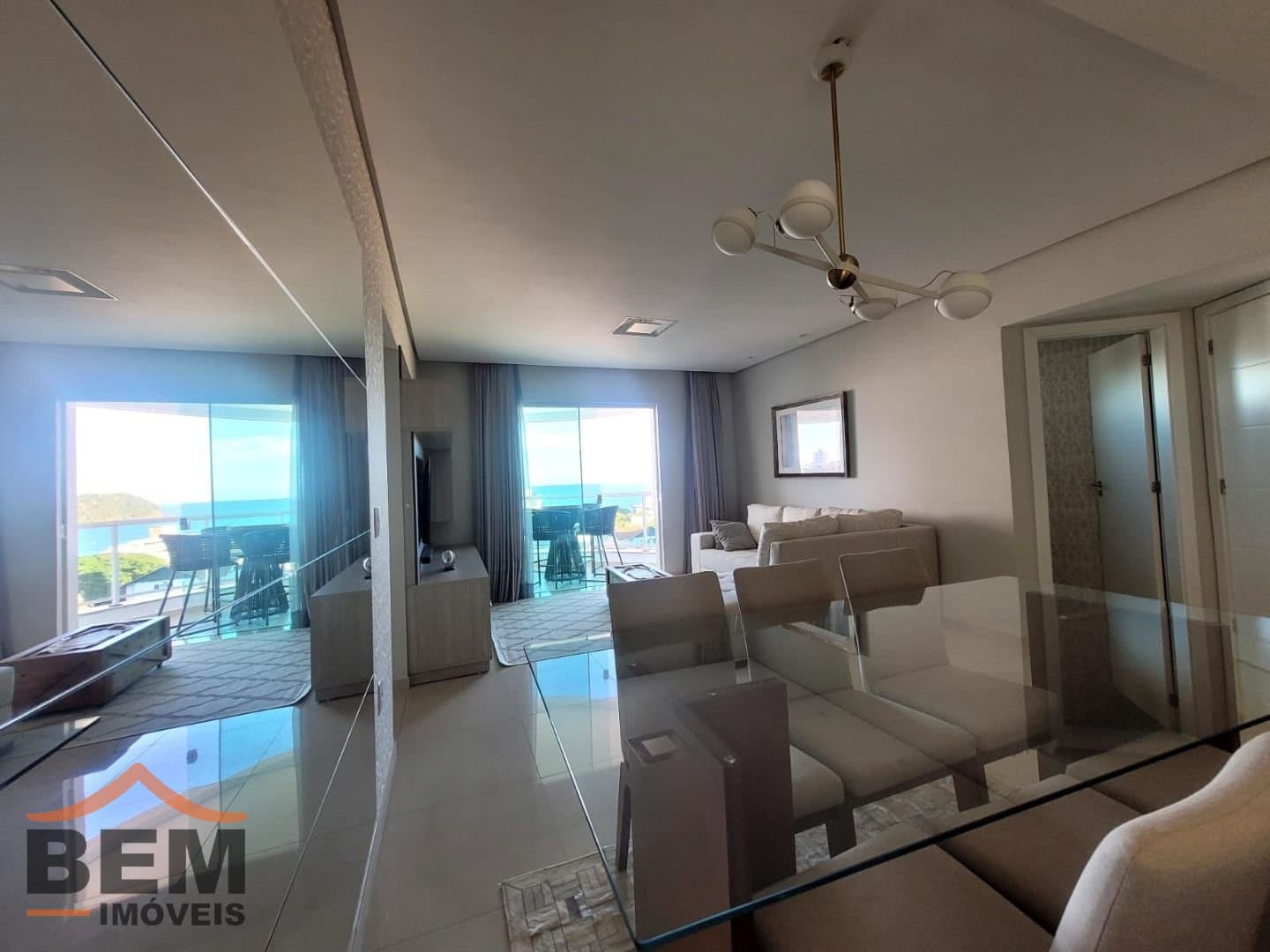 Apartamento para Locação com 3 quartos e 110m² no bairro Cabeçudas, em Itajaí